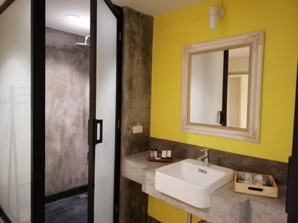 The Marble Hostel バンコク都 エクステリア 写真