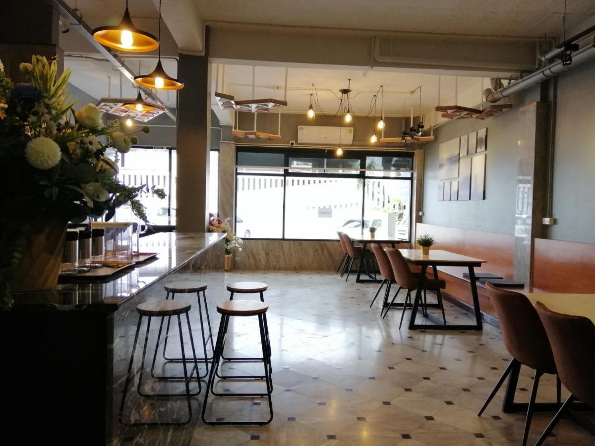 The Marble Hostel バンコク都 エクステリア 写真